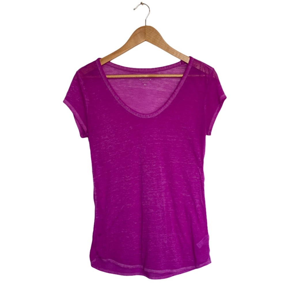 Athleta short sleeve v-neck tee